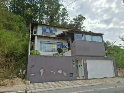 Casa com 3 Quartos para alugar, 250m² no Centro, Itajaí