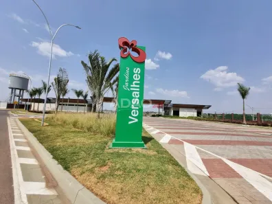 Lote/Terreno à venda, 211m² no Jardins Versalhes, Aparecida de Goiânia