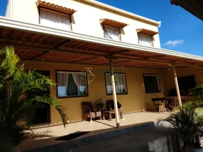 Casa com 3 Quartos à venda, 200m² no Bom Retiro, Betim