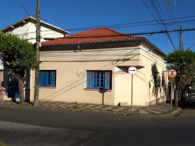 Casa com 4 Quartos à venda, 222m² no Centro, Araras