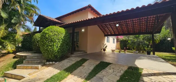 Fazenda/Sítio com 3 Quartos à venda, 252m² no Jardim Valparaíso, Boituva