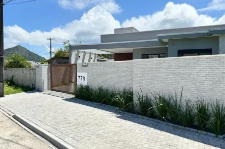 Casa com 3 Quartos à venda, 405m² no Bom Retiro, Matinhos