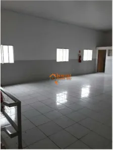 Sala Comercial para alugar, 180m² no Parque São Pedro, Itaquaquecetuba