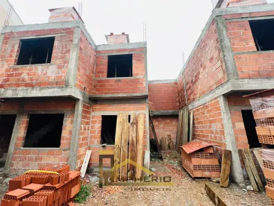 Sobrado com 2 Quartos à venda, 62m² no Sítio Cercado, Curitiba