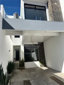 Sobrado com 3 Quartos para alugar, 255m² no Jardim Monte Kemel, São Paulo