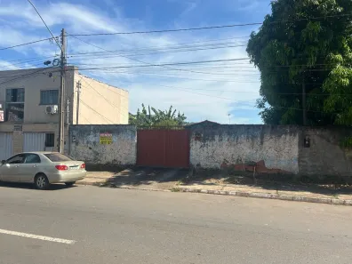 Ponto Comercial com 3 Quartos à venda, 444m² no Condomínio Santa Rita, Goiânia