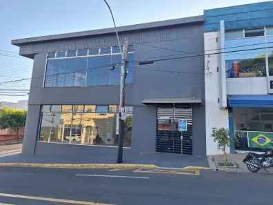 Galpão/Depósito/Armazém para alugar, 402m² no Pólon, Marília