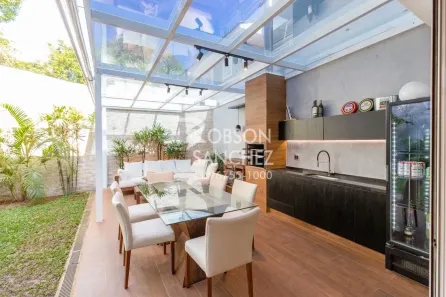 Casa de Condomínio com 4 Quartos à venda, 250m² no Santo Amaro, São Paulo