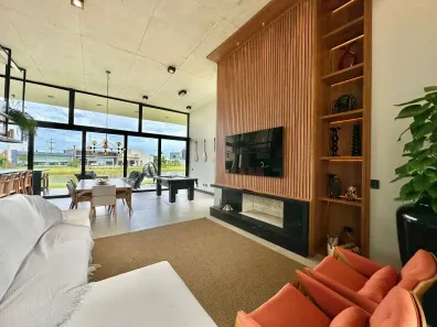 Casa de Condomínio com 4 Quartos à venda, 238m² no XANGRI-LÁ, Xangri-lá