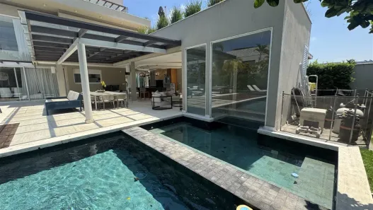 Casa com 5 Quartos para venda ou aluguel, 1400m² no Barra da Tijuca, Rio de Janeiro