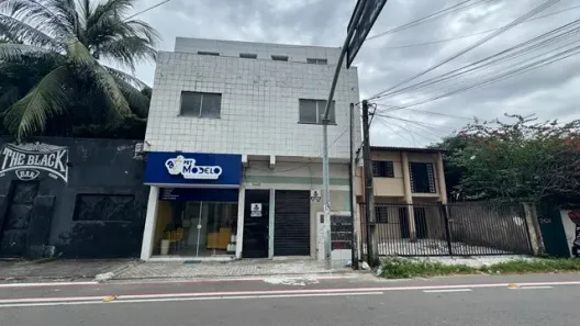 Apartamento com 2 Quartos para alugar, 29m² no Manuel Dias Branco, Fortaleza