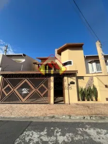 Sobrado com 3 Quartos à venda, 284m² no Granja Daniel, Taubaté