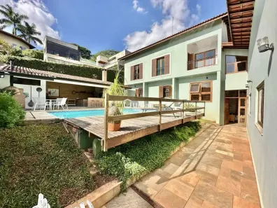 Casa com 4 Quartos à venda, 400m² no Águas da Fazendinha, Carapicuíba