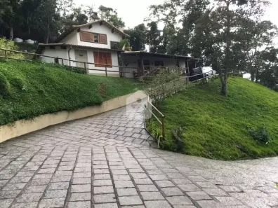 Casa com 3 Quartos à venda, 400m² no Corrêas, Petrópolis