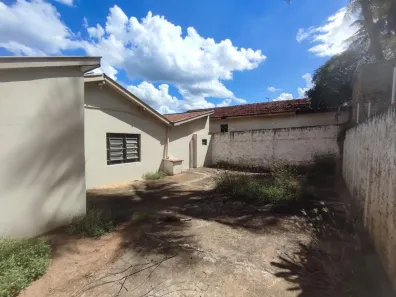 Casa com 3 Quartos à venda, 126m² no Jardim Sumaré, Araçatuba