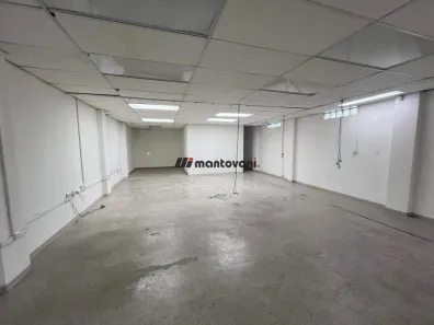 Prédio Comercial para alugar, 155m² no Vila Graciosa, São Paulo