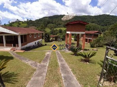 Fazenda/Sítio com 5 Quartos à venda, 400m² no Bairro da Ramalhada, Serra Negra