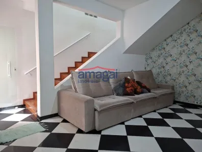 Sobrado com 3 Quartos para alugar, 120m² no Parque Santo Antônio, Jacareí