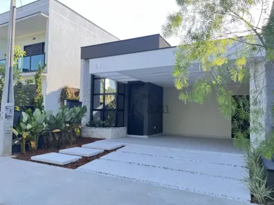Casa de Condomínio com 3 Quartos à venda, 130m² no Jardim Jacinto, Jacareí