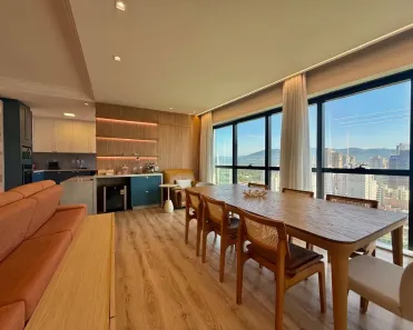Apartamento com 4 Quartos à venda, 183m² no Meia Praia, Itapema