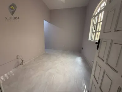Casa com 2 Quartos para alugar, 86m² no Parque Residencial Laranjeiras, Serra