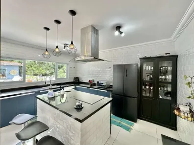 Sobrado com 3 Quartos à venda, 404m² no Jardim do Golf I, Jandira