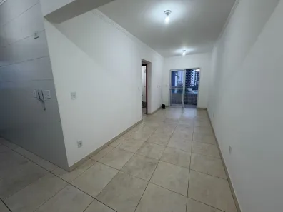 Apartamento com 2 Quartos para alugar, 60m² no Aviação, Praia Grande