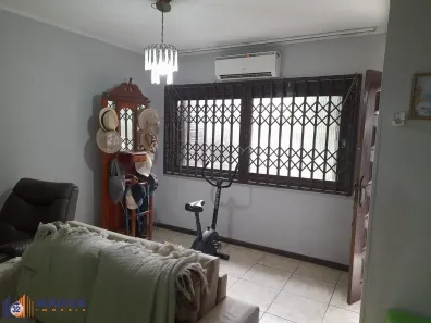 Casa com 3 Quartos à venda, 184m² no Ipanema, Porto Alegre
