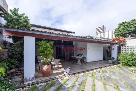 Casa com 4 Quartos à venda, 167m² no Pituba, Salvador
