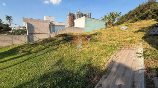 Lote/Terreno à venda, 1500m² no Jardim Júlio, Barueri