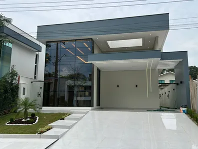 Casa de Condomínio com 3 Quartos à venda, 190m² no Ponta Negra, Manaus