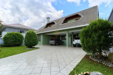 Casa com 3 Quartos à venda, 386m² no Butiatuvinha, Curitiba