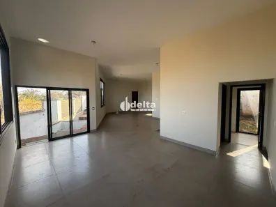 Casa com 3 Quartos à venda, 263m² no Cidade Jardim, Uberlândia