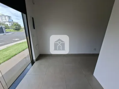 Ponto Comercial para alugar, 28m² no Novo Mundo, Uberlândia