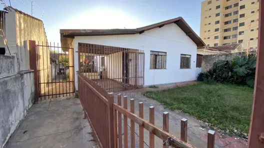 Casa com 3 Quartos à venda, 76m² no Jardim Roveri, Londrina