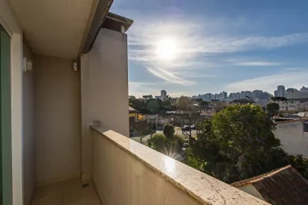 Sobrado com 3 Quartos à venda, 224m² no Rebouças, Curitiba