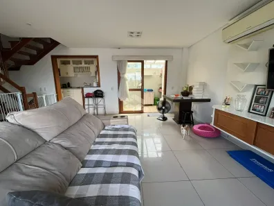 Casa com 3 Quartos à venda, 113m² no Medianeira, Porto Alegre
