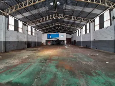 Galpão/Depósito/Armazém para alugar, 900m² no Vila São Sebastião, Mogi das Cruzes