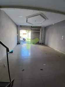 Ponto Comercial para alugar, 84m² no Centro, Macaé