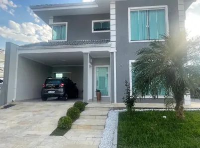 Sobrado com 4 Quartos à venda, 260m² no Xaxim, Curitiba