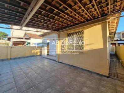 Casa com 3 Quartos à venda, 170m² no Jardim Sulacap, Rio de Janeiro