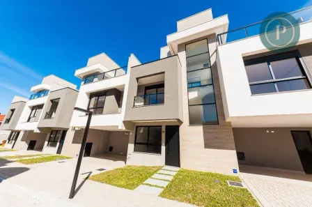 Sobrado com 3 Quartos à venda, 169m² no Santa Felicidade, Curitiba