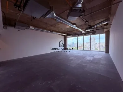 Sala Comercial para alugar, 102m² no Parque Industrial Tomas Edson, São Paulo