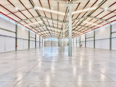 Galpão/Depósito/Armazém para alugar, 3325m² no Distrito Industrial, Cravinhos