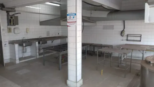 Prédio Comercial com 5 Quartos para alugar, 350m² no Alto Barroca, Belo Horizonte