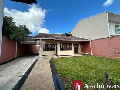 Casa com 3 Quartos para alugar, 250m² no Atuba, Curitiba
