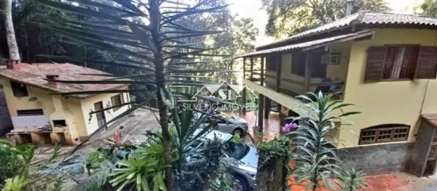 Casa de Condomínio com 3 Quartos à venda, 171m² no Corrêas, Petrópolis