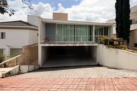 Casa com 4 Quartos à venda, 379m² no Estrela Sul, Juiz de Fora
