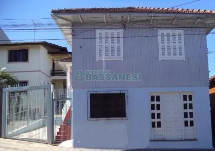 Casa com 3 Quartos para alugar, 90m² no Rio Branco, Caxias do Sul