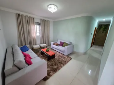 Casa com 4 Quartos à venda, 350m² no Jardim Ana Lúcia, Goiânia